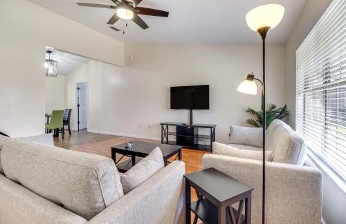 Hinesville House | Charming Hinesville Home Less Than 6 Mi to Fort Stewart