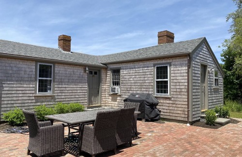 Nantucket Town Cottage | Charming Historic Downtown Cottage