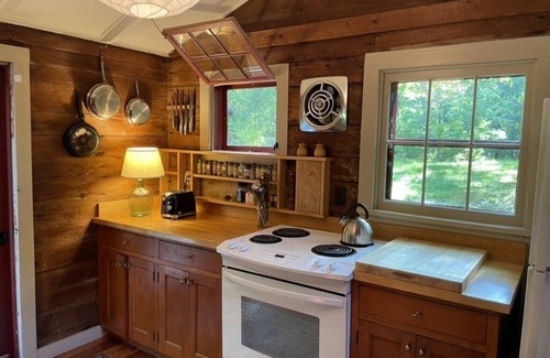 Old Chatham House | Charming historic home surrounded by woods in Old Chatham