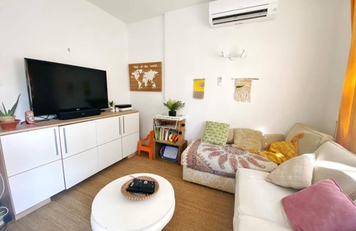 La Jetee House | Charming house 100 m from the beach, place with free parking