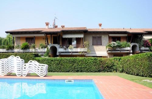 Montioni House | Charming Holiday home in Lazise with Swimming Pool