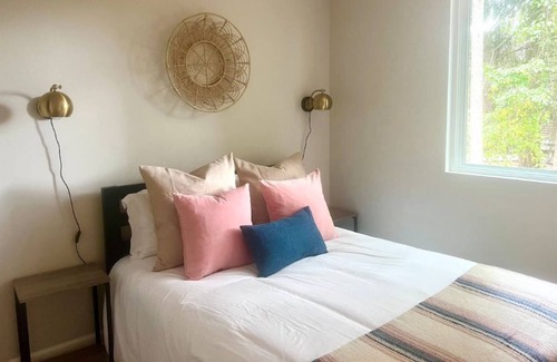 Kirkland House | Charming Home close to downtown Kirkland