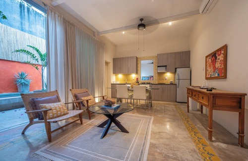 Centro House | Charming Home in Centro with Pool Just Steps to Restaurants of Santa Lucia Park