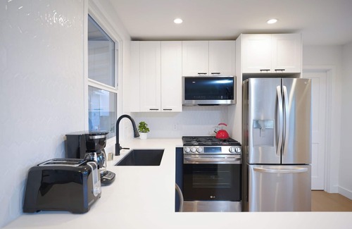 Crescenta Highlands House | Charming Home in La Crescenta