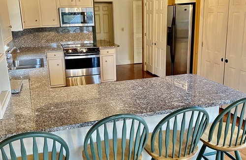 Osterville House | Charming home in Osterville close to beach! Includes beach pass