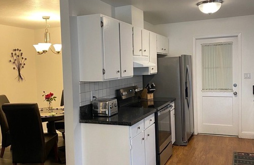 Sparks House | Charming Home in Sparks NV with Beautiful Yard