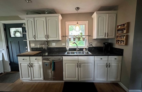 South Portland House | Charming home, minutes away from downtown Portland, beaches, and the airport.
