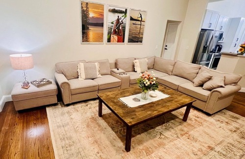 Gainesville House | Charming Home on Lake Lanier, sleeps 14, all the amenities! Come make Memories!