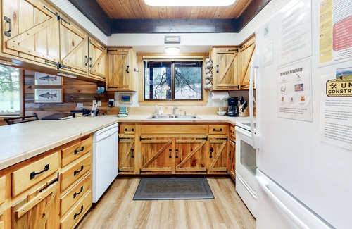 Joseph House | Charming home on Wallowa Lake with private boat dock & large deck