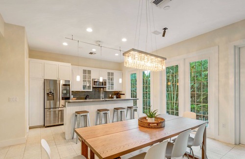 Ringling Estates House | Charming Home. Private Pool. Great Amenities. Steps to Beach/St. Armand's