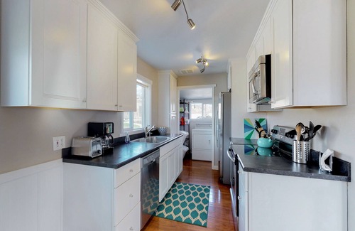 Manson House | Charming home w/great deck, patio & views overlooking Roses Lake