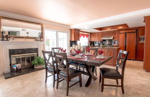 Orange House | Charming Home w/Pool & Spa Near Disneyland, Knotts Berry Farm, and much more