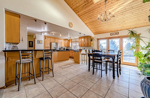 Fortuna House | Charming home with game room, full kitchen, washer/dryer, & patio - dog-friendly