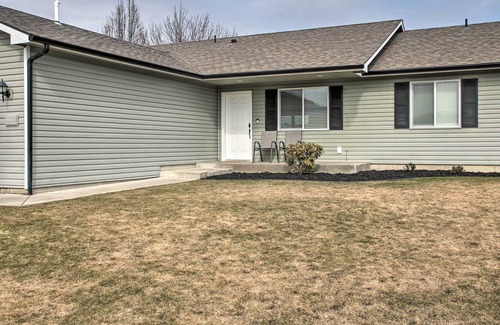 Post Falls House | Charming Home with Hot Tub, 3 Mi to Falls Park!