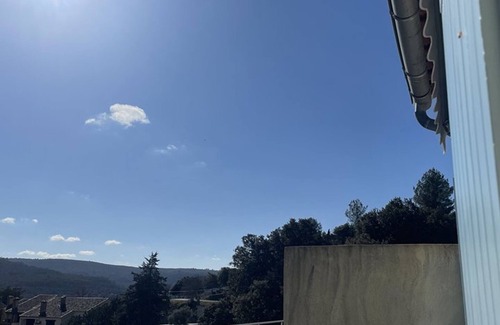Esparron-de-Verdon House | Charming house near lake, private parking, pets allowed
