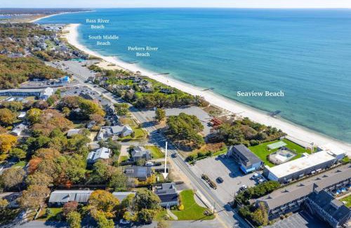 South Yarmouth House | Charming House by the Beach with Patio Grill and FirePit