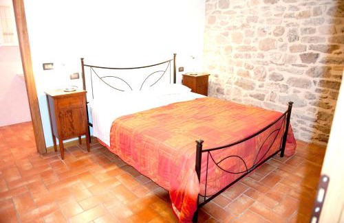 Caprese Michelangelo House | Charming house in Caprese Michelangelo with shared pool