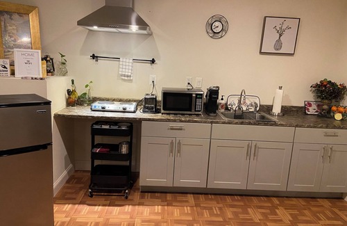 Dale City House | Charming house in fabulous Woodbridge with AC, WiFi