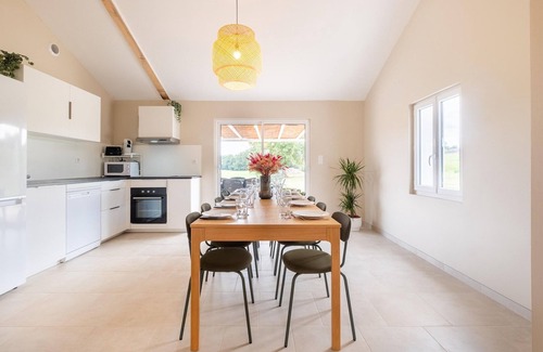 Hautefort House | Charming House in Hautefort with Pool & Nature