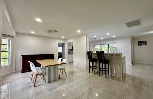 Naples House | Charming house in peaceful Naples surrounded by nature and close to the beach