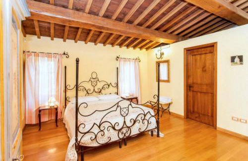 Ramazzano House | Charming house in Ramazzano - Le Pulci with shared pool