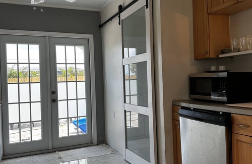 Englewood South House | Charming house near beach.