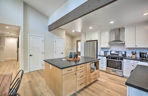 Placerville House | Charming House on the Hill Near Sly Park, Apple Hill, Wineries!