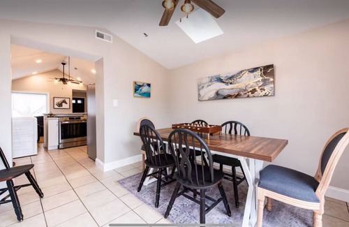 Jeffersonville House | Charming house, sleeps plenty with Hot Tub and large backyard and fire pit