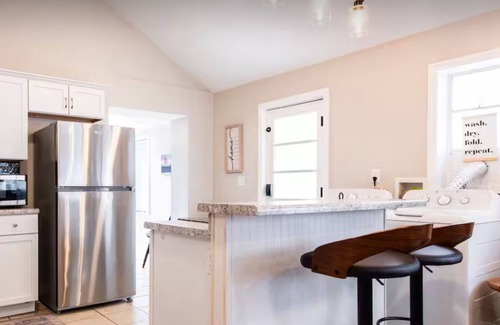Jeffersonville House | Charming house, sleeps plenty with Hot Tub and large backyard and fire pit