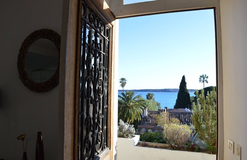 California - Pezou House | Charming house, sea view terrace, Baja California, quiet garden, parking,