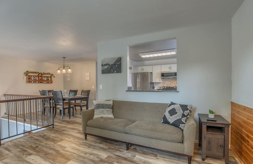 Southeast Colorado Springs House | Charming House in Colorado Springs w/Private yard