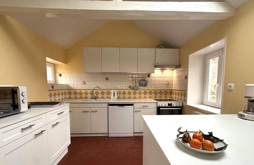 Lurcy-Levis Cottage | Charming house with large garden and terrace in picturesque village