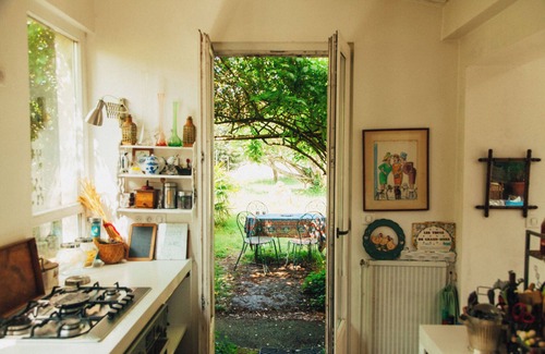 Rochefort House | Charming house with garden, country in the city, close to the beach