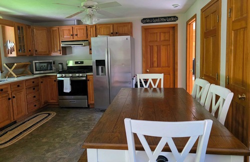 Cedarville House | Charming house with picturesque private beach in Plymouth