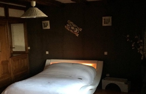 Caumont House | Charming house with private heated pool
