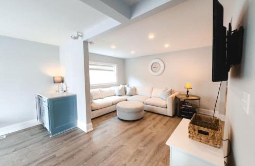 Hyannis House | Charming Hyannis 3 Bed 2 Bath