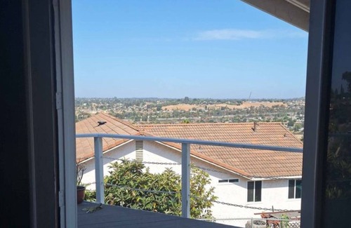 La Presa House | Charming in Spring Valley