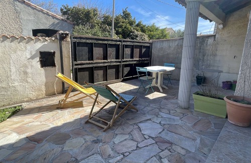 Gignac-la-Nerthe House | Charming independent T2 near blue coast beach