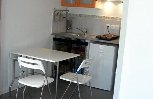 Saint-Jean-de-Luz Apartment | charming independent studio 300m from the beach Erromardi