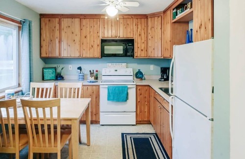 Oscoda House | Charming Lake Huron Cottage Private Beach Access