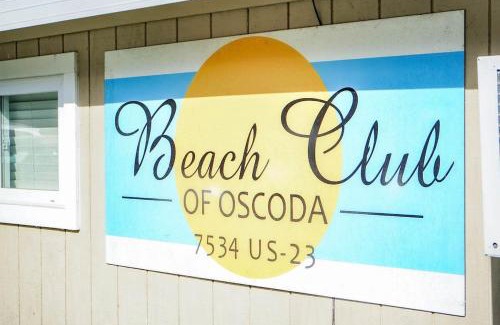 Oscoda House | Charming Lake Huron Cottage Private Beach Access