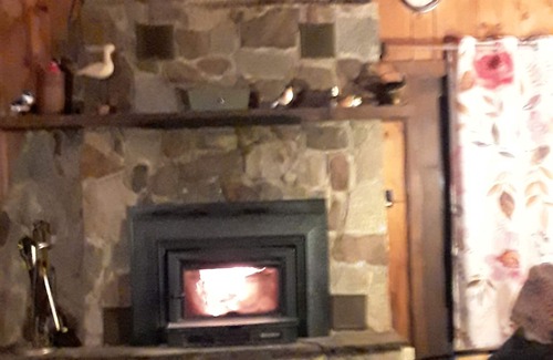 Wilmington Ski Chalet | Charming Lake Raponda area 4-bedroom chalet. Only 20 minutes from Mount Snow.