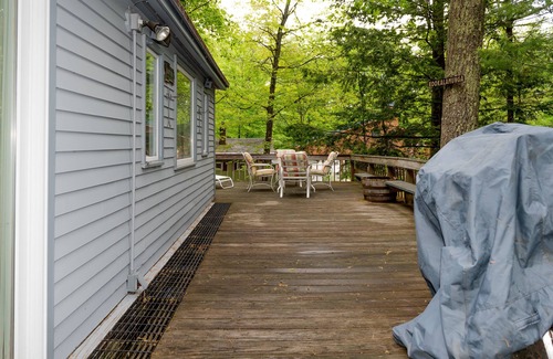 Mount Sunapee House | Charming Lake Sunapee & Mt. Sunapee Ski Cabin