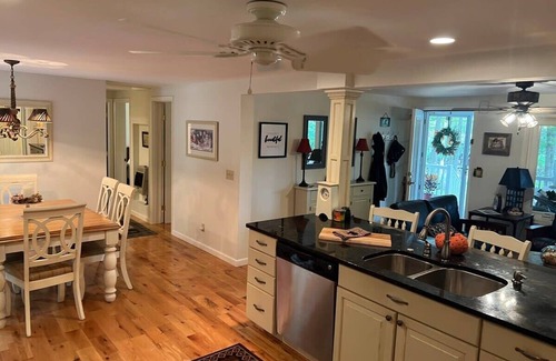 Jim Thorpe House | Charming Lake Villa with Hot Tub and Gazeebo