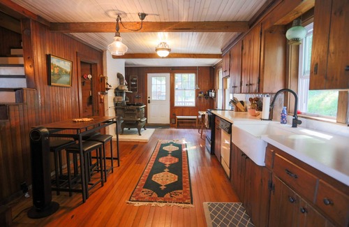 Winthrop House | Charming Lakefront Home: Big Porches, Kayaks & Room to Gather