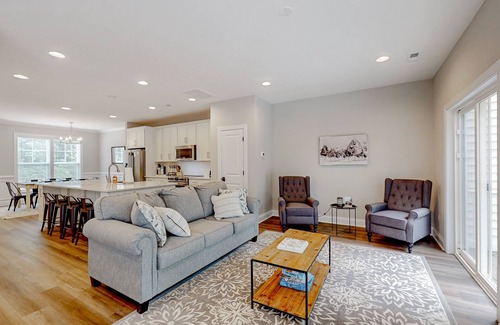 Mineral House | Charming lakefront retreat with game room and covered dock access