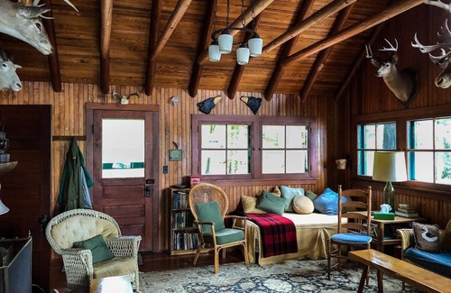 Blue Mountain Lake Cabin | Charming Lakefront Cabin - R