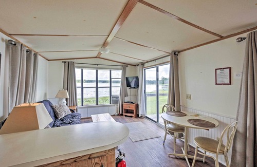 Silver Springs Cottage | Charming Lakefront Cabin in Ocala National Forest!