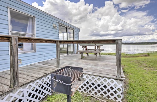 Silver Springs Cottage | Charming Lakefront Cabin in Ocala National Forest!