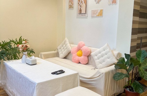 Truc Bach Apartment | Charming Lakeview Studio Near West Lake – Peaceful & Cozy